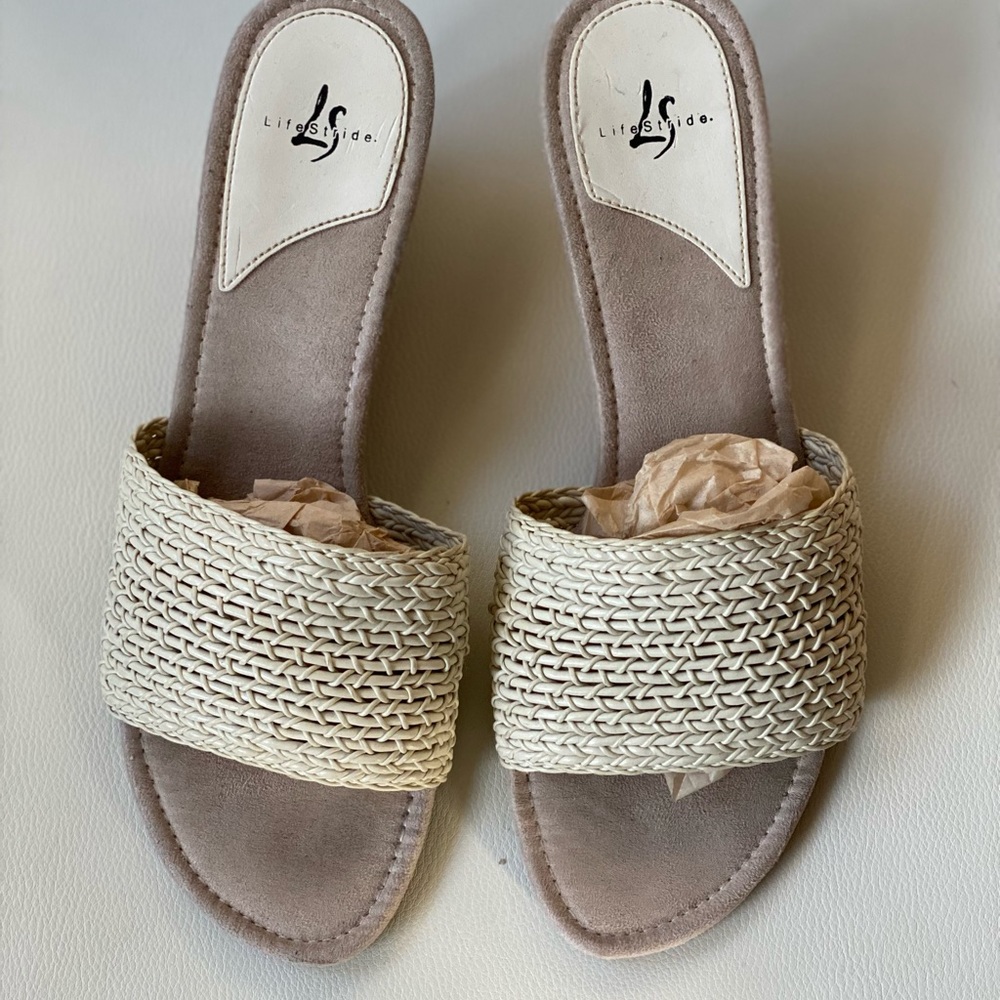 LIFESTRIDE  WEDGE SANDALS